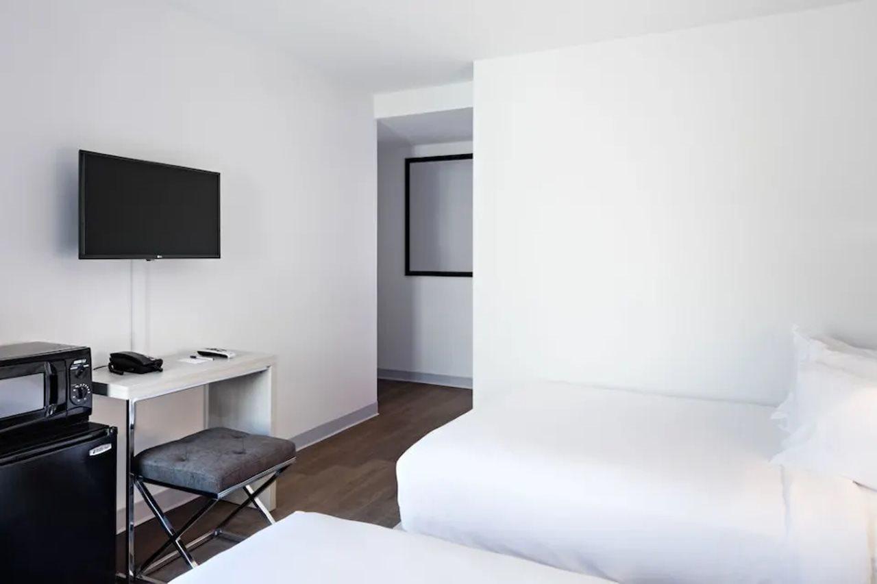 Hotel Gatsby Atenas Exterior foto A room at the hotel
